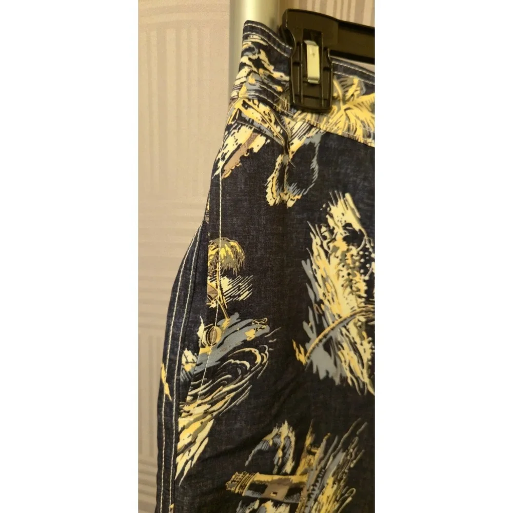 Lands' End Swim Trunks Mens M 32-34 Navy Blue Polyester Mesh Lined Shorts Tropic